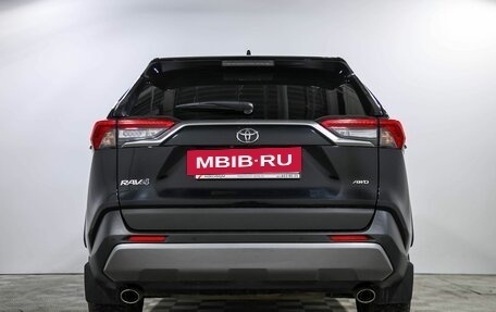 Toyota RAV4, 2021 год, 3 929 000 рублей, 5 фотография