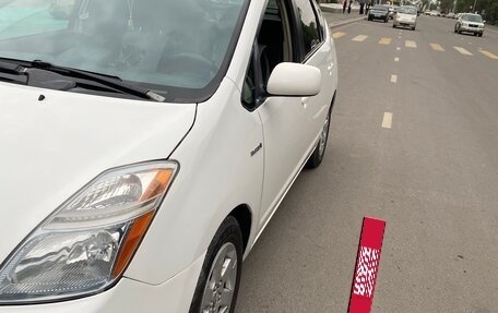 Toyota Prius, 2008 год, 800 000 рублей, 3 фотография