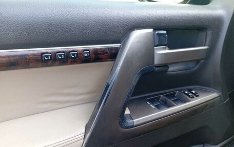 Toyota Land Cruiser 200, 2008 год, 2 500 000 рублей, 8 фотография