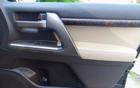 Toyota Land Cruiser 200, 2008 год, 2 500 000 рублей, 24 фотография