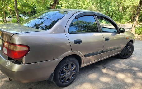 Nissan Almera, 2005 год, 300 000 рублей, 3 фотография