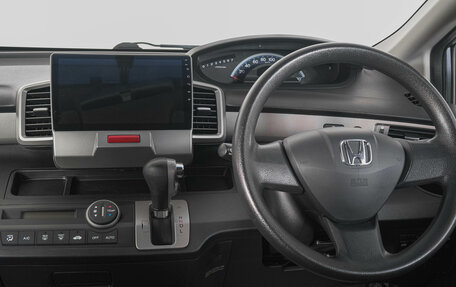 Honda Freed I, 2011 год, 1 199 000 рублей, 15 фотография