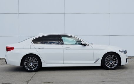 BMW 5 серия, 2019 год, 4 590 000 рублей, 2 фотография