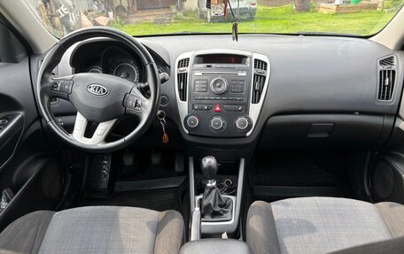 KIA cee'd I рестайлинг, 2010 год, 700 000 рублей, 9 фотография