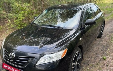 Toyota Camry, 2008 год, 1 000 000 рублей, 1 фотография
