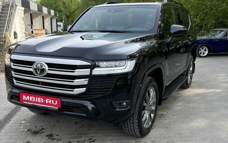 Toyota Land Cruiser, 2022 год, 10 953 000 рублей, 3 фотография