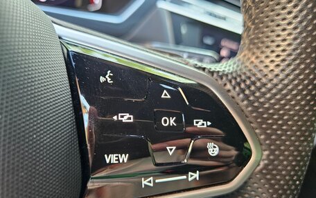 Volkswagen Tiguan II, 2021 год, 3 700 000 рублей, 17 фотография