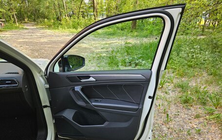 Volkswagen Tiguan II, 2021 год, 3 700 000 рублей, 22 фотография