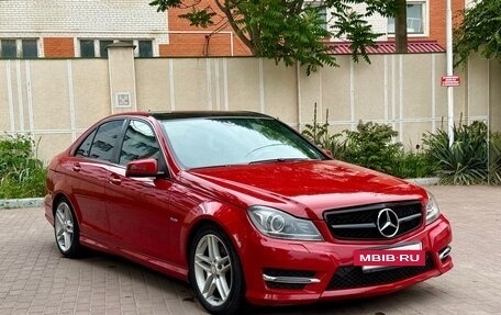 Mercedes-Benz C-Класс, 2011 год, 1 250 000 рублей, 3 фотография