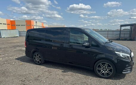 Mercedes-Benz V-Класс, 2020 год, 12 750 000 рублей, 3 фотография