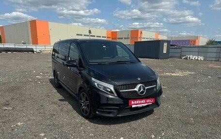 Mercedes-Benz V-Класс, 2020 год, 12 750 000 рублей, 2 фотография