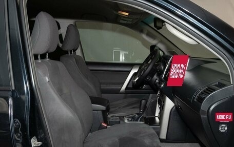 Toyota Land Cruiser Prado 150 рестайлинг 2, 2013 год, 2 685 000 рублей, 10 фотография