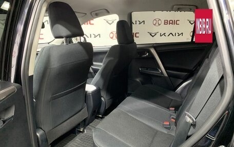 Toyota RAV4, 2019 год, 1 990 000 рублей, 20 фотография