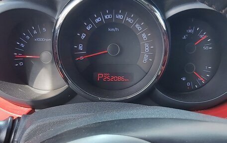 KIA Soul I рестайлинг, 2010 год, 930 000 рублей, 23 фотография