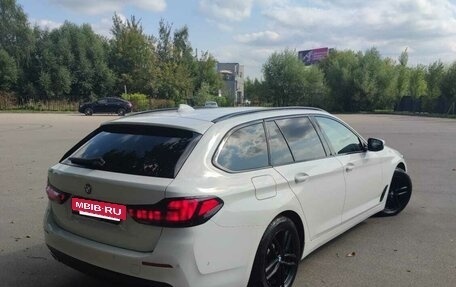 BMW 5 серия, 2020 год, 3 200 000 рублей, 3 фотография