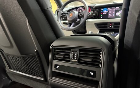 Porsche Cayenne III, 2025 год, 19 000 000 рублей, 17 фотография