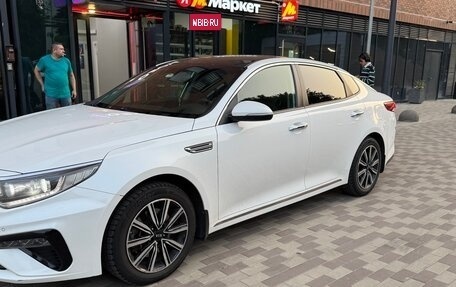 KIA Optima IV, 2019 год, 1 940 000 рублей, 2 фотография