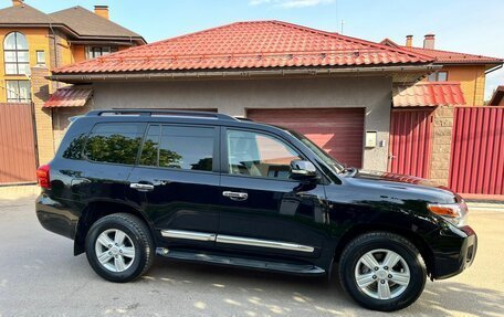 Toyota Land Cruiser 200, 2015 год, 6 600 000 рублей, 3 фотография