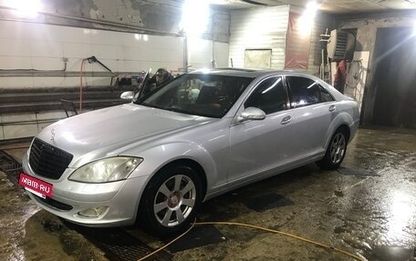 Mercedes-Benz S-Класс, 2005 год, 1 500 000 рублей, 3 фотография