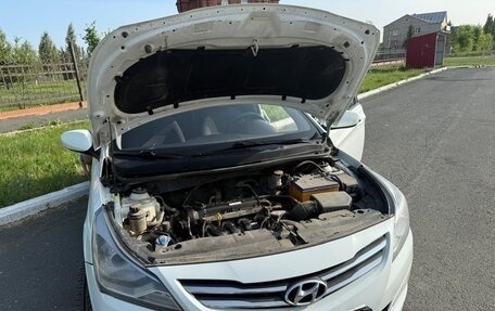 Hyundai Solaris II рестайлинг, 2015 год, 830 000 рублей, 9 фотография