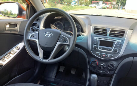 Hyundai Solaris II рестайлинг, 2014 год, 1 470 000 рублей, 13 фотография