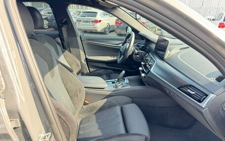BMW 5 серия, 2022 год, 3 920 000 рублей, 12 фотография