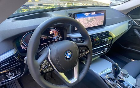 BMW 5 серия, 2022 год, 4 070 000 рублей, 10 фотография