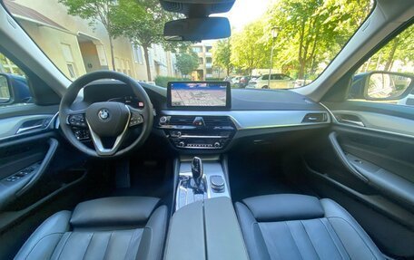 BMW 5 серия, 2022 год, 4 070 000 рублей, 13 фотография