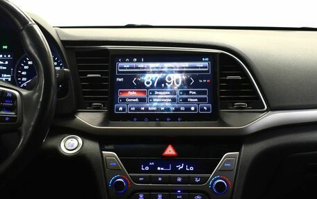 Hyundai Elantra VI рестайлинг, 2018 год, 1 335 000 рублей, 7 фотография