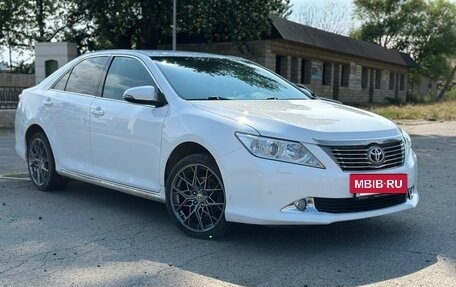 Toyota Camry, 2014 год, 3 фотография