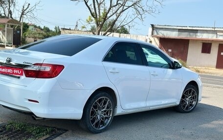 Toyota Camry, 2014 год, 4 фотография