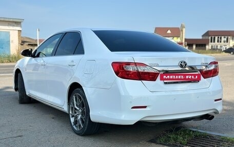 Toyota Camry, 2014 год, 2 фотография
