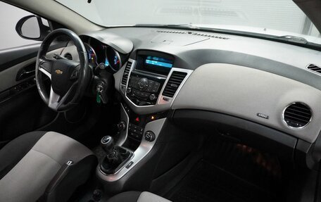Chevrolet Cruze II, 2011 год, 650 000 рублей, 11 фотография
