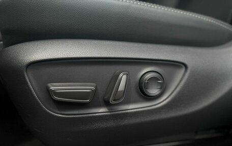 Toyota Land Cruiser Prado, 2024 год, 10 500 000 рублей, 18 фотография