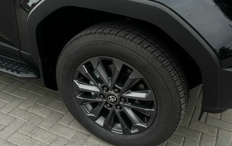 Toyota Land Cruiser Prado, 2024 год, 10 500 000 рублей, 36 фотография
