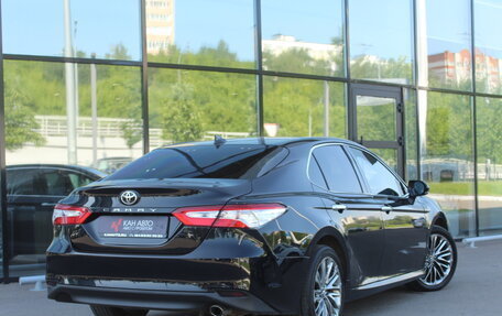 Toyota Camry, 2018 год, 2 300 000 рублей, 2 фотография