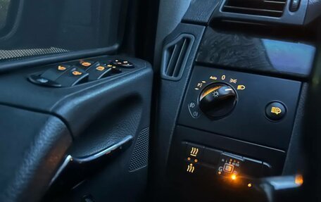 Mercedes-Benz Viano, 2006 год, 2 100 000 рублей, 30 фотография