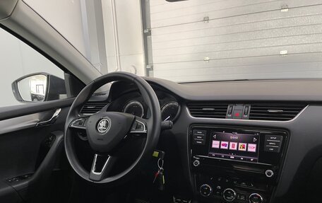 Skoda Octavia, 2018 год, 1 742 000 рублей, 9 фотография