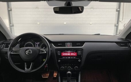 Skoda Octavia, 2018 год, 1 742 000 рублей, 10 фотография