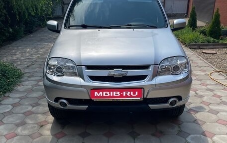 Chevrolet Niva I рестайлинг, 2013 год, 750 000 рублей, 1 фотография