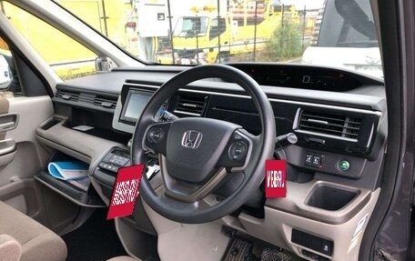 Honda Stepwgn IV, 2016 год, 1 950 000 рублей, 11 фотография