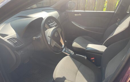 Hyundai Solaris II рестайлинг, 2011 год, 790 000 рублей, 19 фотография