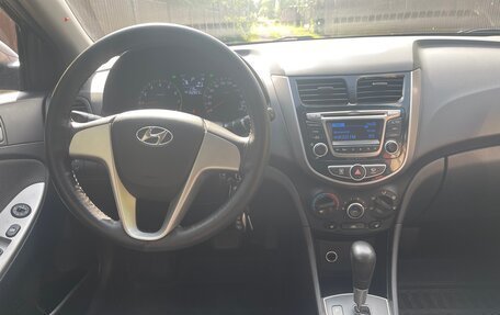 Hyundai Solaris II рестайлинг, 2011 год, 790 000 рублей, 16 фотография