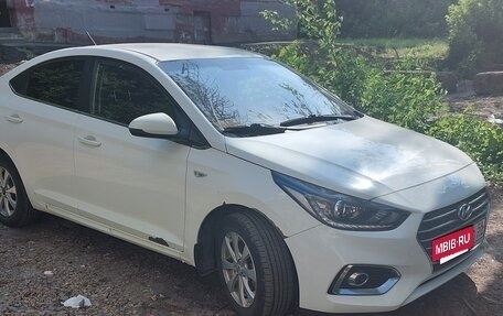 Hyundai Solaris II рестайлинг, 2017 год, 1 000 000 рублей, 11 фотография
