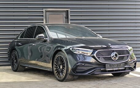 Mercedes-Benz E-Класс, 2024 год, 12 290 000 рублей, 3 фотография