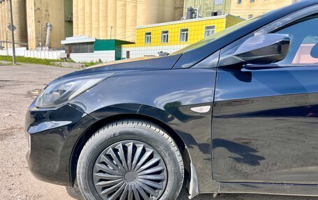 Hyundai Solaris II рестайлинг, 2013 год, 950 000 рублей, 11 фотография