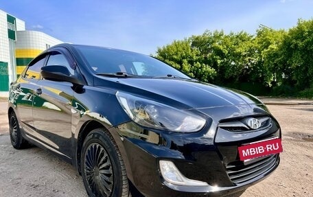 Hyundai Solaris II рестайлинг, 2013 год, 950 000 рублей, 8 фотография