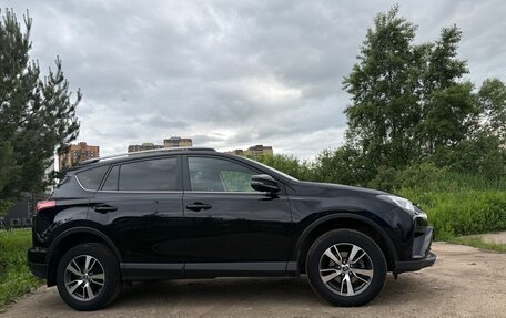 Toyota RAV4, 2018 год, 2 360 000 рублей, 5 фотография