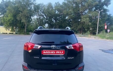 Toyota RAV4, 2015 год, 1 530 000 рублей, 5 фотография