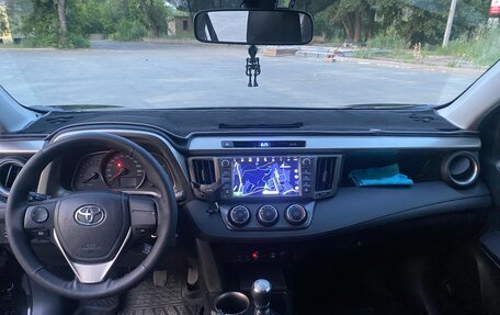 Toyota RAV4, 2015 год, 1 530 000 рублей, 9 фотография